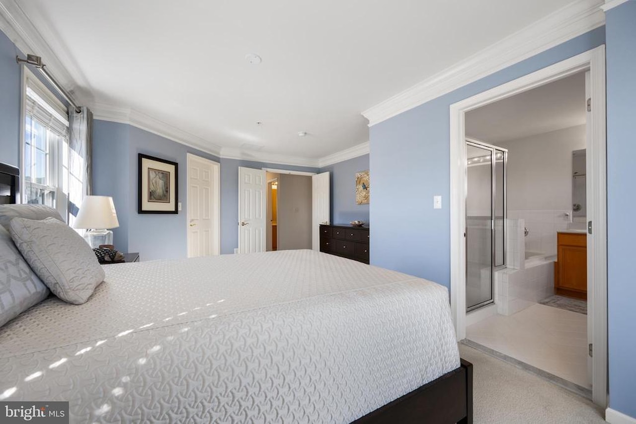  Real Estate for Sale - 12147 Landings Blvd #104 in Berlin Photo 20