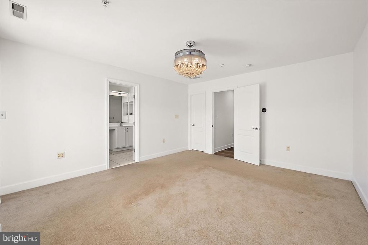  Real Estate for Sale - 10900 Holystone Ln #102 in Berlin Photo 50