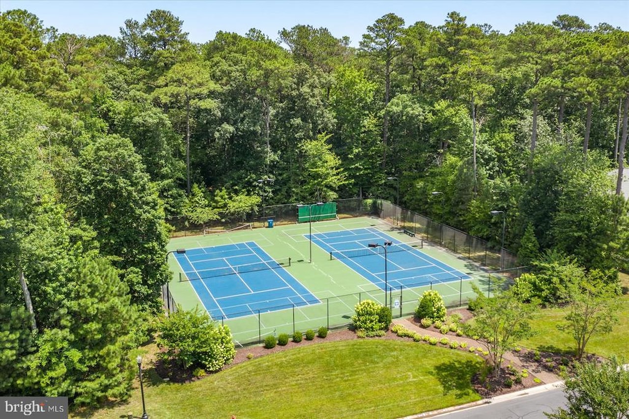  Real Estate for Sale - 10900 Holystone Ln #102 in Berlin Photo 81