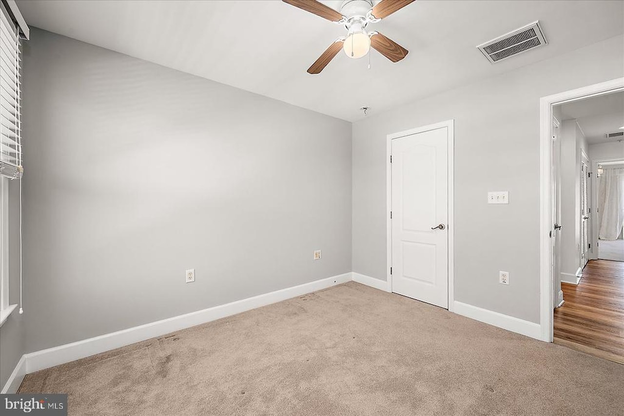  Real Estate for Sale - 10900 Holystone Ln #102 in Berlin Photo 58