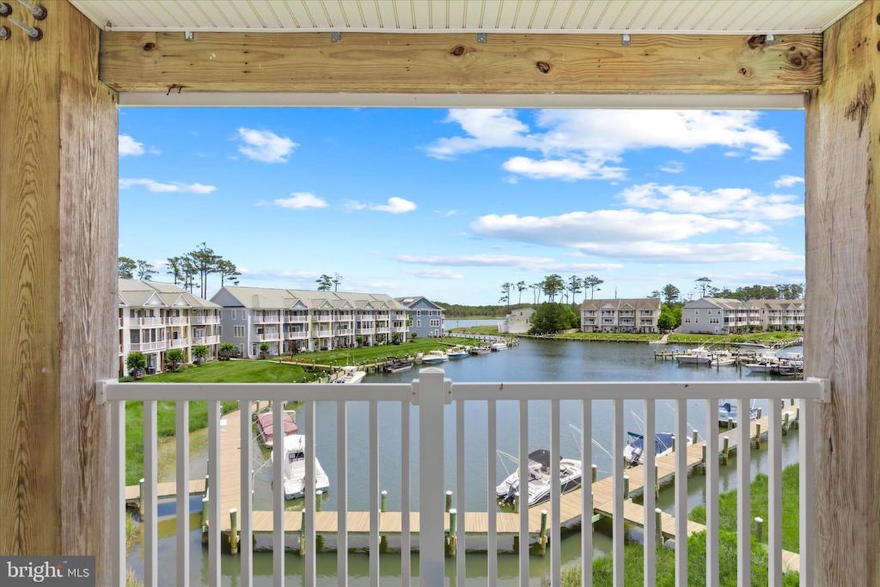 Glenriddle Homeowners Associat Real Estate for Sale - 11100 Crusader Ln #107 in Berlin Photo 12