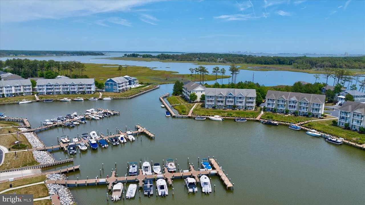 Glenriddle Homeowners Associat Real Estate for Sale - 11100 Crusader Ln #107 in Berlin Photo 60