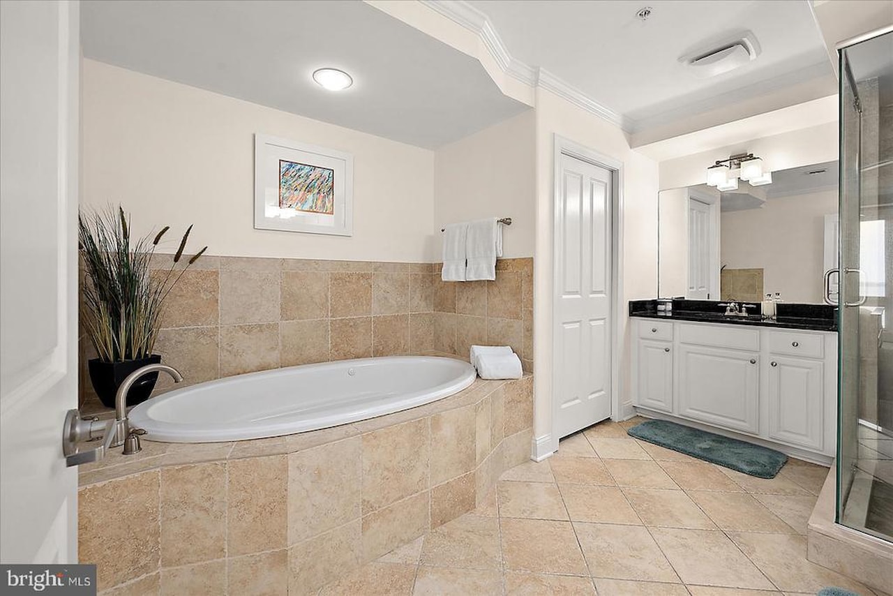 Rivendell Real Estate for Sale - 121 81st St #711 in Ocean City Photo 33