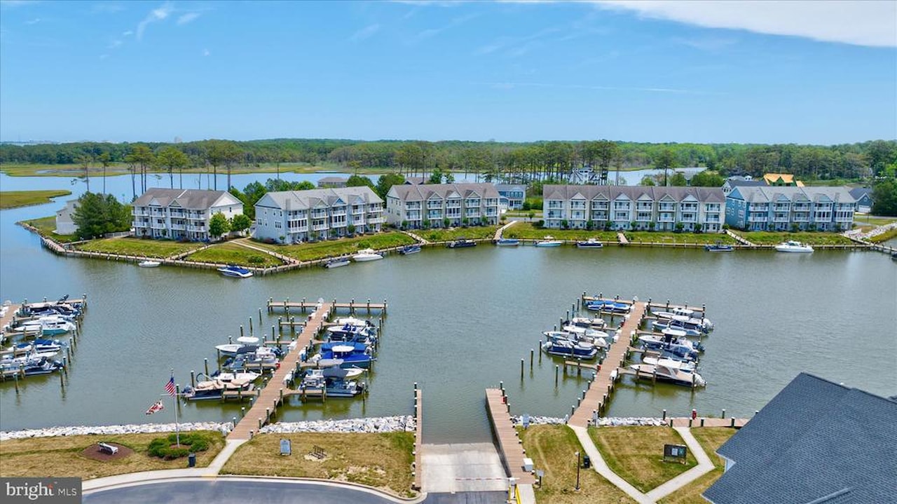 Glenriddle Homeowners Associat Real Estate for Sale - 11100 Crusader Ln #107 in Berlin Photo 61