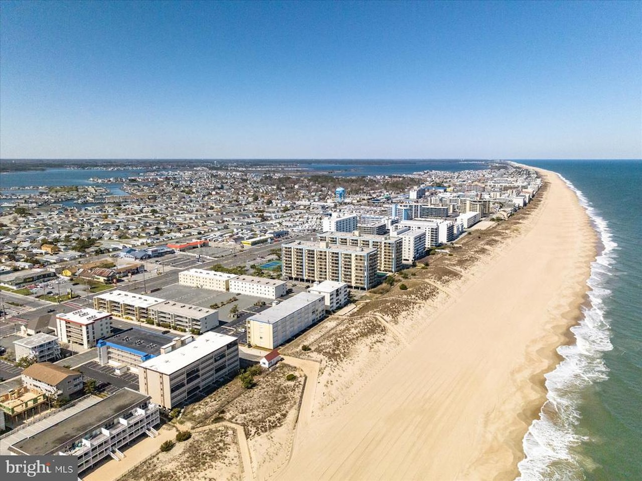Covington Towers Real Estate for Sale - 12903 Wight St #301 in Ocean City Photo 5