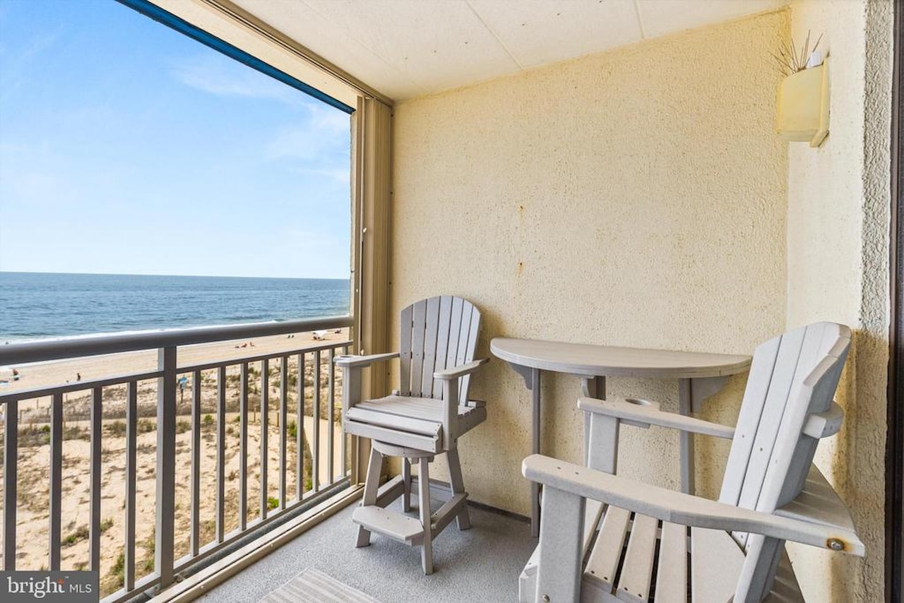 Diamond Beach Real Estate for Sale - 3801 Atlantic Ave in Ocean City Photo 12