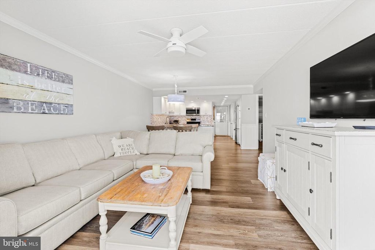 Diamond Beach Real Estate for Sale - 3801 Atlantic Ave in Ocean City Photo 15