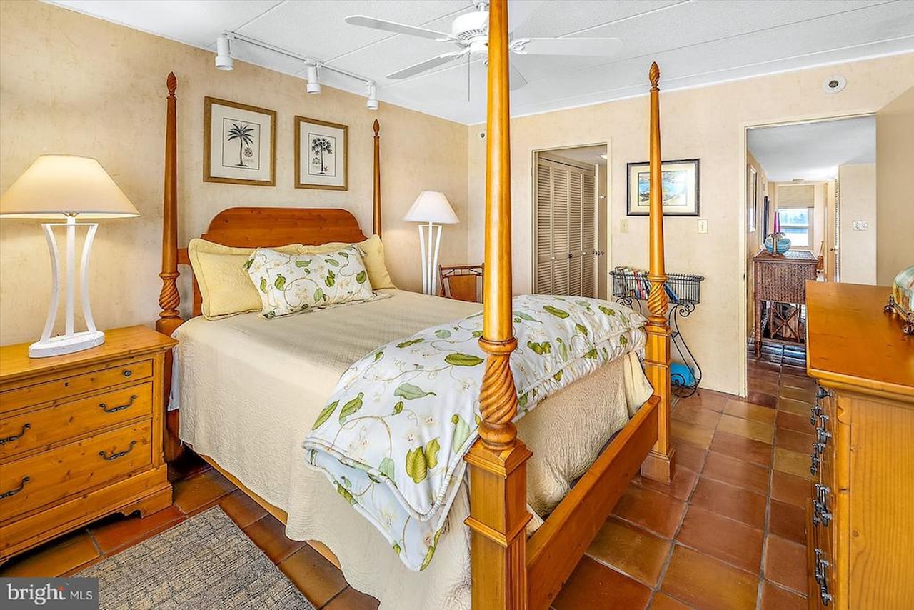 Covington Towers Real Estate for Sale - 12903 Wight St #301 in Ocean City Photo 25