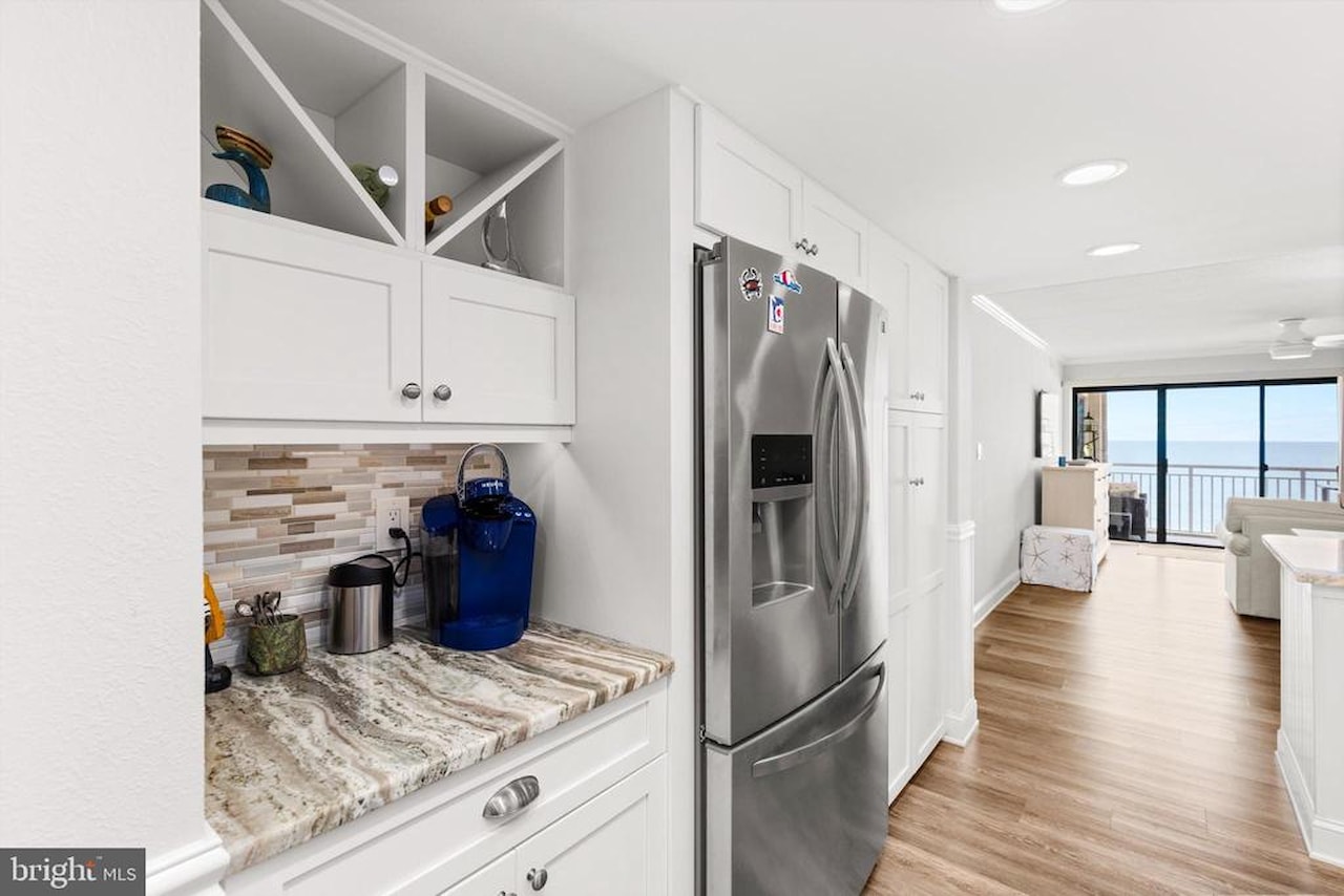 Diamond Beach Real Estate for Sale - 3801 Atlantic Ave in Ocean City Photo 18