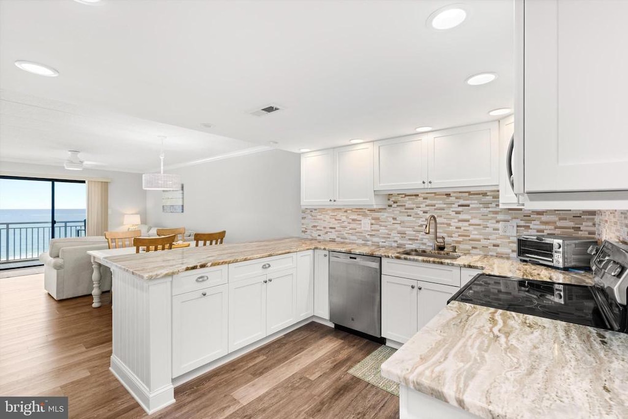 Diamond Beach Real Estate for Sale - 3801 Atlantic Ave in Ocean City Photo 19
