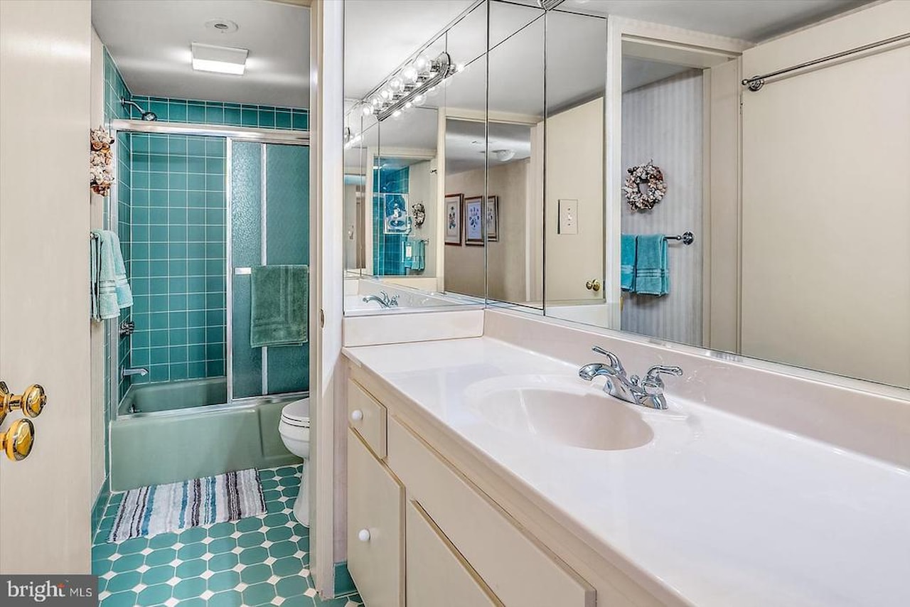 Covington Towers Real Estate for Sale - 12903 Wight St #301 in Ocean City Photo 31