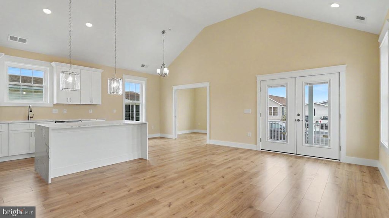  Real Estate for Sale - 13214 Ocean Dr in Ocean City Photo 12