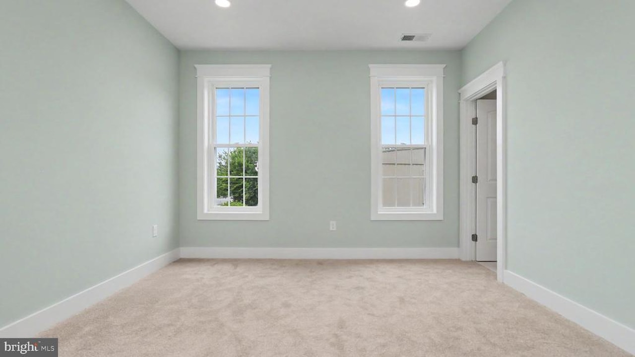  Real Estate for Sale - 13214 Ocean Dr in Ocean City Photo 24