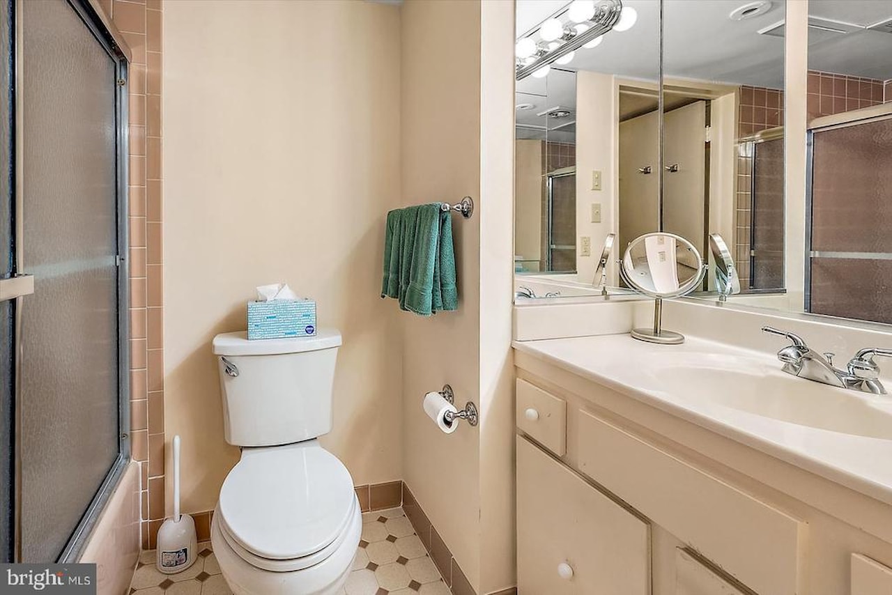 Covington Towers Real Estate for Sale - 12903 Wight St #301 in Ocean City Photo 26