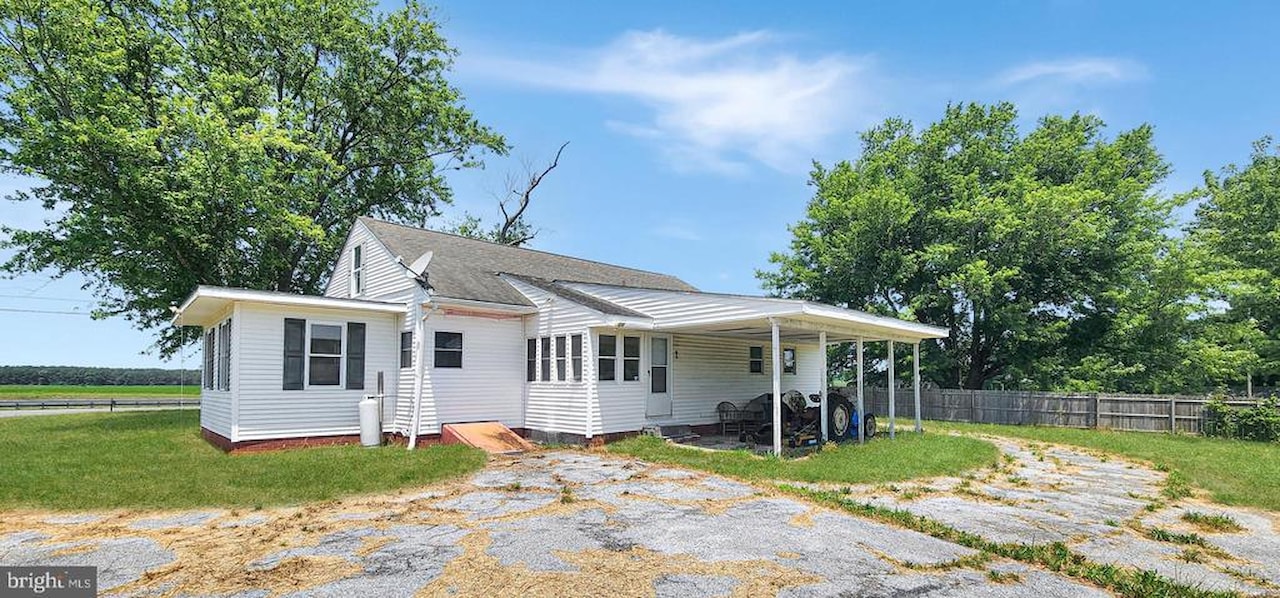  Real Estate for Sale - 6092 Worcester Hwy in Snow Hill Photo 3