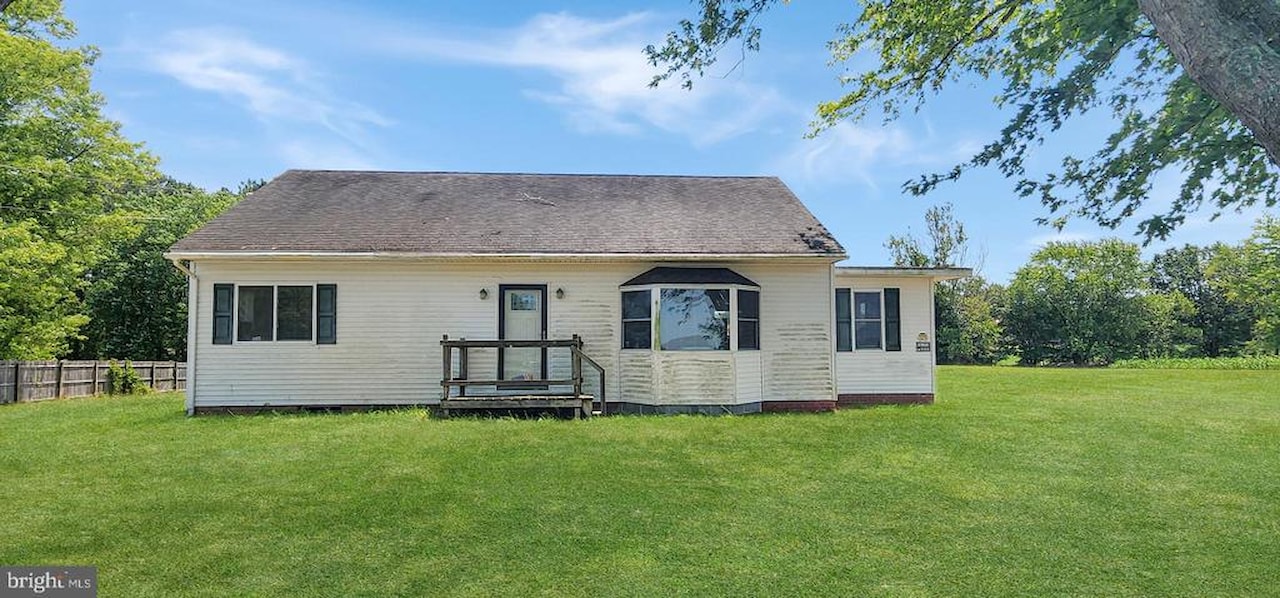  Real Estate for Sale - 6092 Worcester Hwy in Snow Hill Photo 2