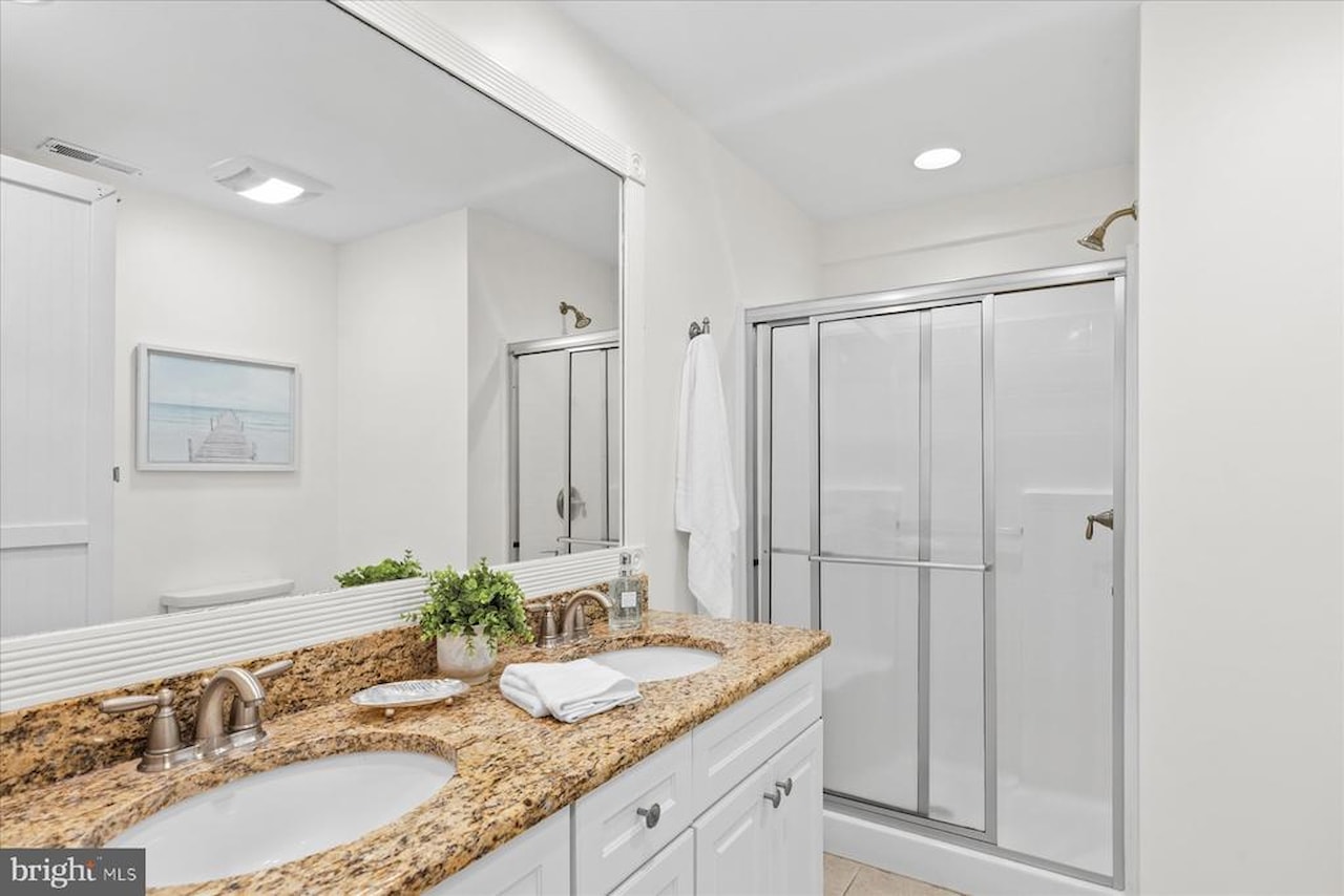  Real Estate for Sale - 39 Dune Rd in Bethany Beach Photo 44
