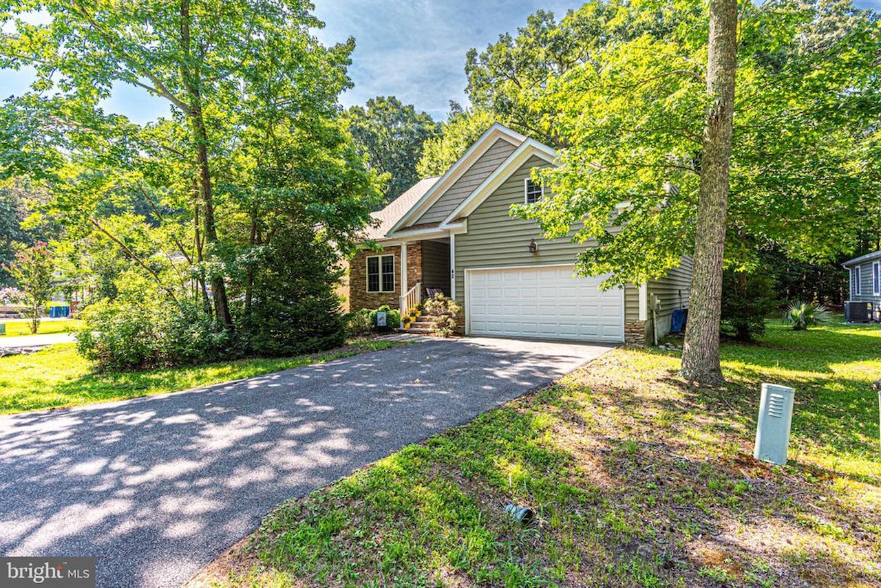  Real Estate for Sale - 42 Quarter Staff Pl in Ocean Pines Photo 4