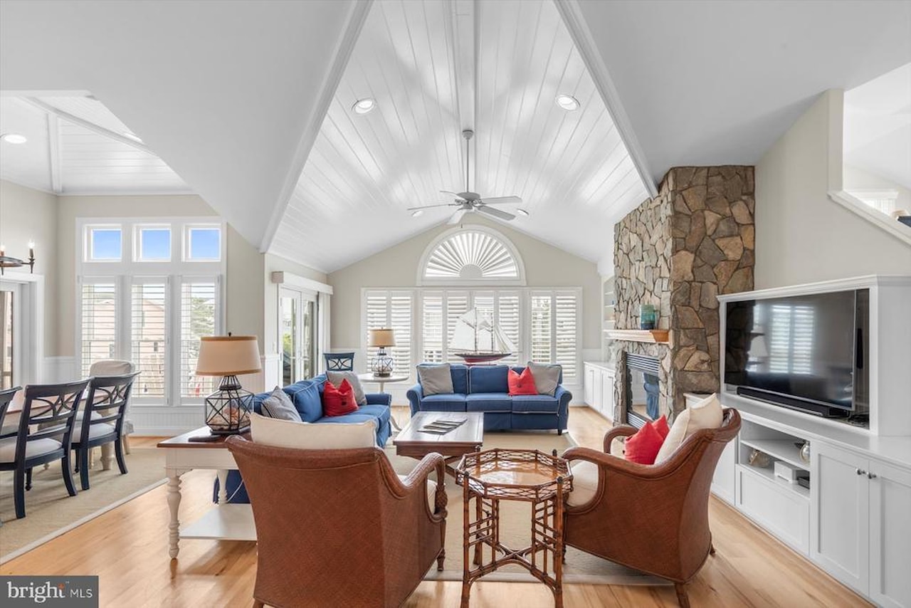  Real Estate for Sale - 7 S 9th St in South Bethany Photo 4