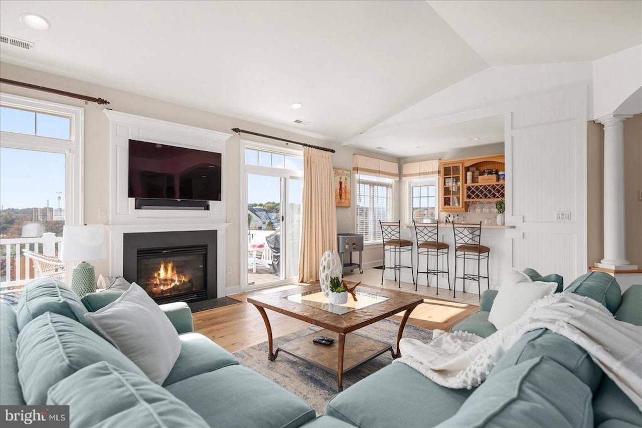 Sunrise Cove Real Estate for Sale - 12901 Old Bridge Rd #8 PH 2 in Ocean City Photo 8