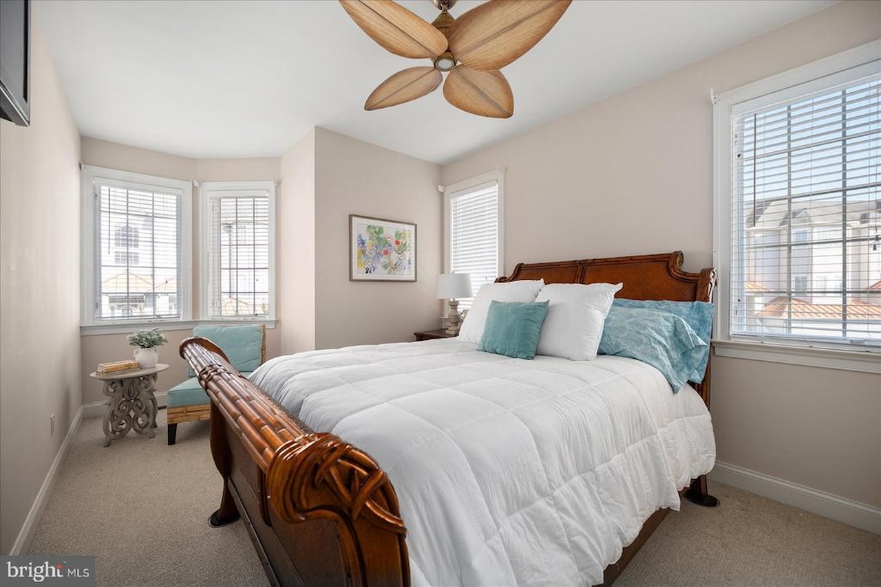 Sunrise Cove Real Estate for Sale - 12901 Old Bridge Rd #8 PH 2 in Ocean City Photo 39