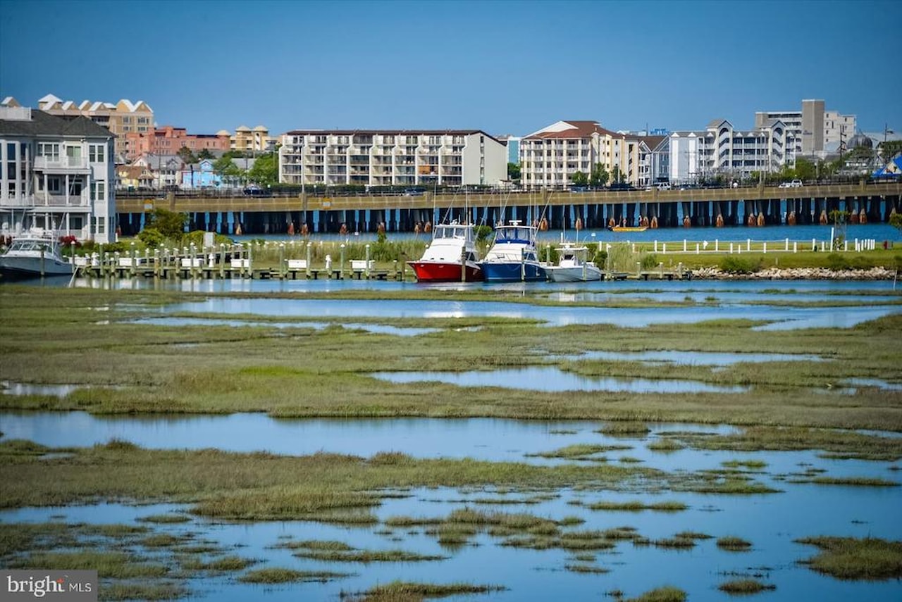Sunrise Cove Real Estate for Sale - 12901 Old Bridge Rd #8 PH 2 in Ocean City Photo 71
