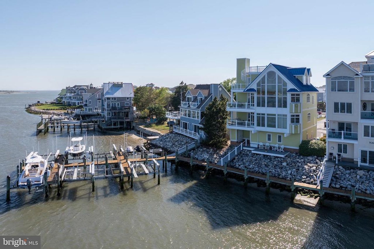  Real Estate for Sale - 12959 Harbor Rd in Ocean City Photo 2
