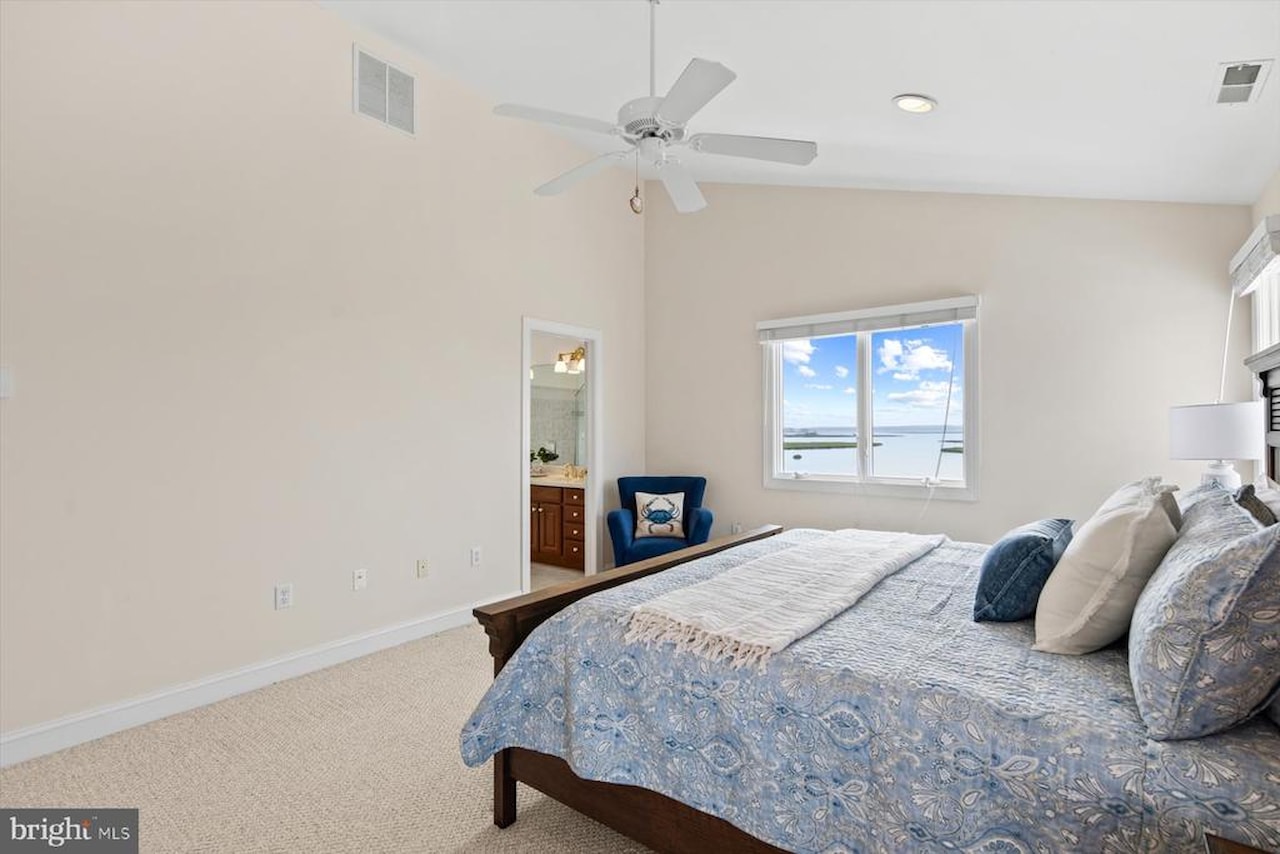  Real Estate for Sale - 6 S Shore Dr in North Bethany Photo 25