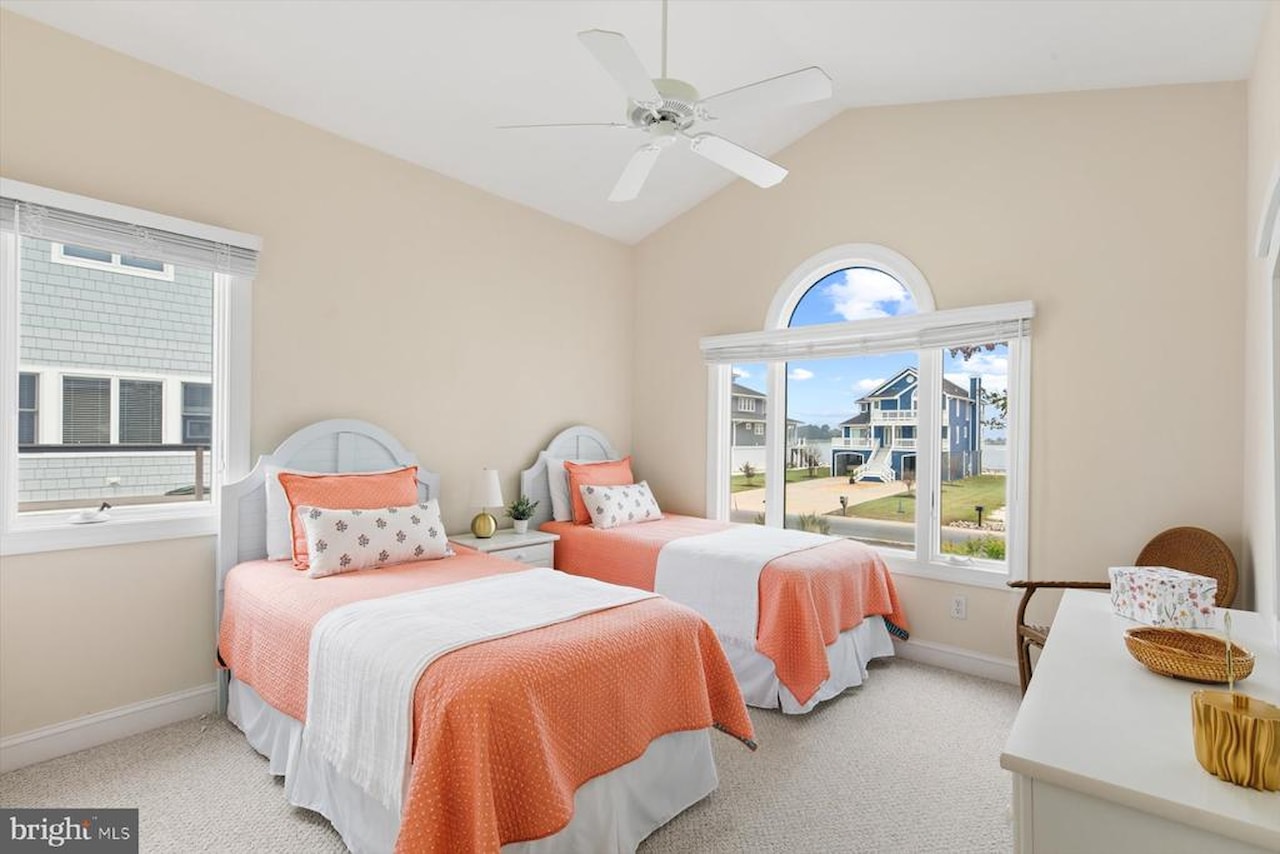  Real Estate for Sale - 6 S Shore Dr in North Bethany Photo 43