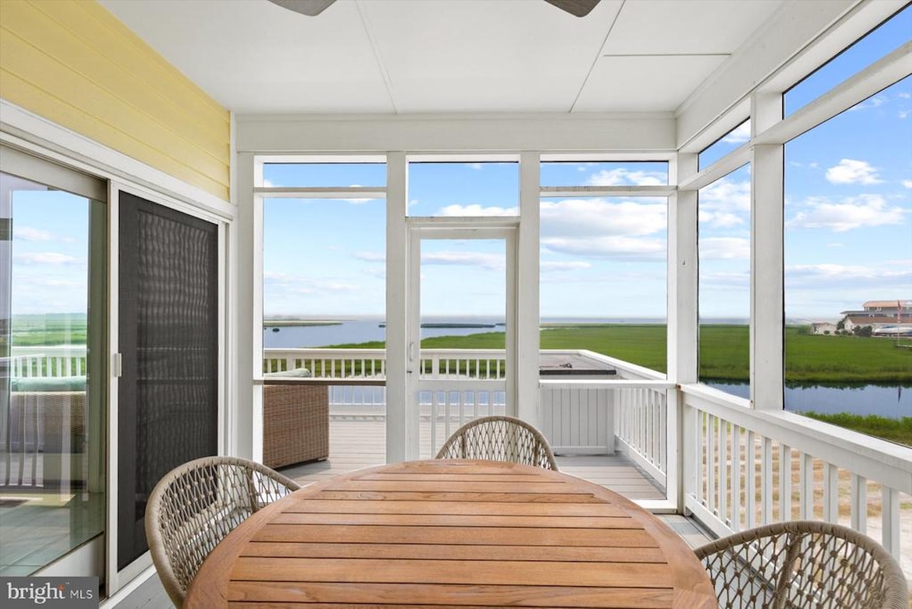  Real Estate for Sale - 6 S Shore Dr in North Bethany Photo 22