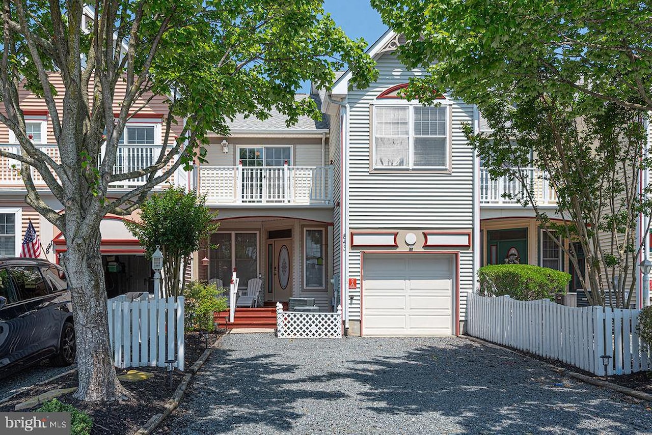 Marina Village Real Estate for Sale - 843 Yacht Club Dr in Ocean Pines Photo 8