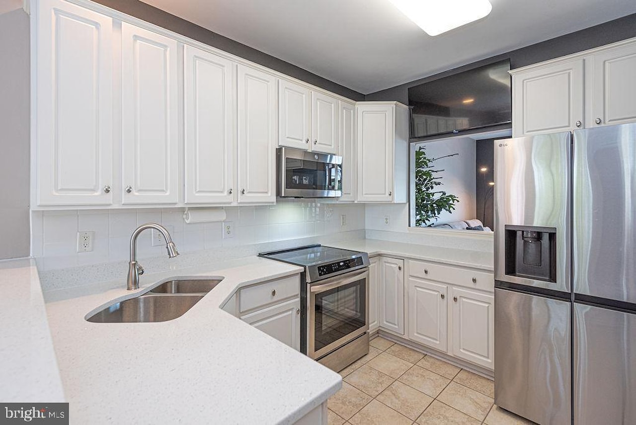 Marina Village Real Estate for Sale - 843 Yacht Club Dr in Ocean Pines Photo 19