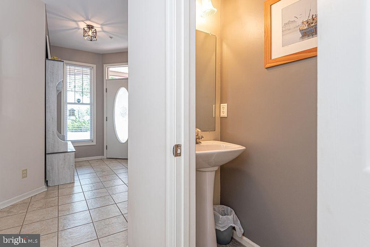 Marina Village Real Estate for Sale - 843 Yacht Club Dr in Ocean Pines Photo 39