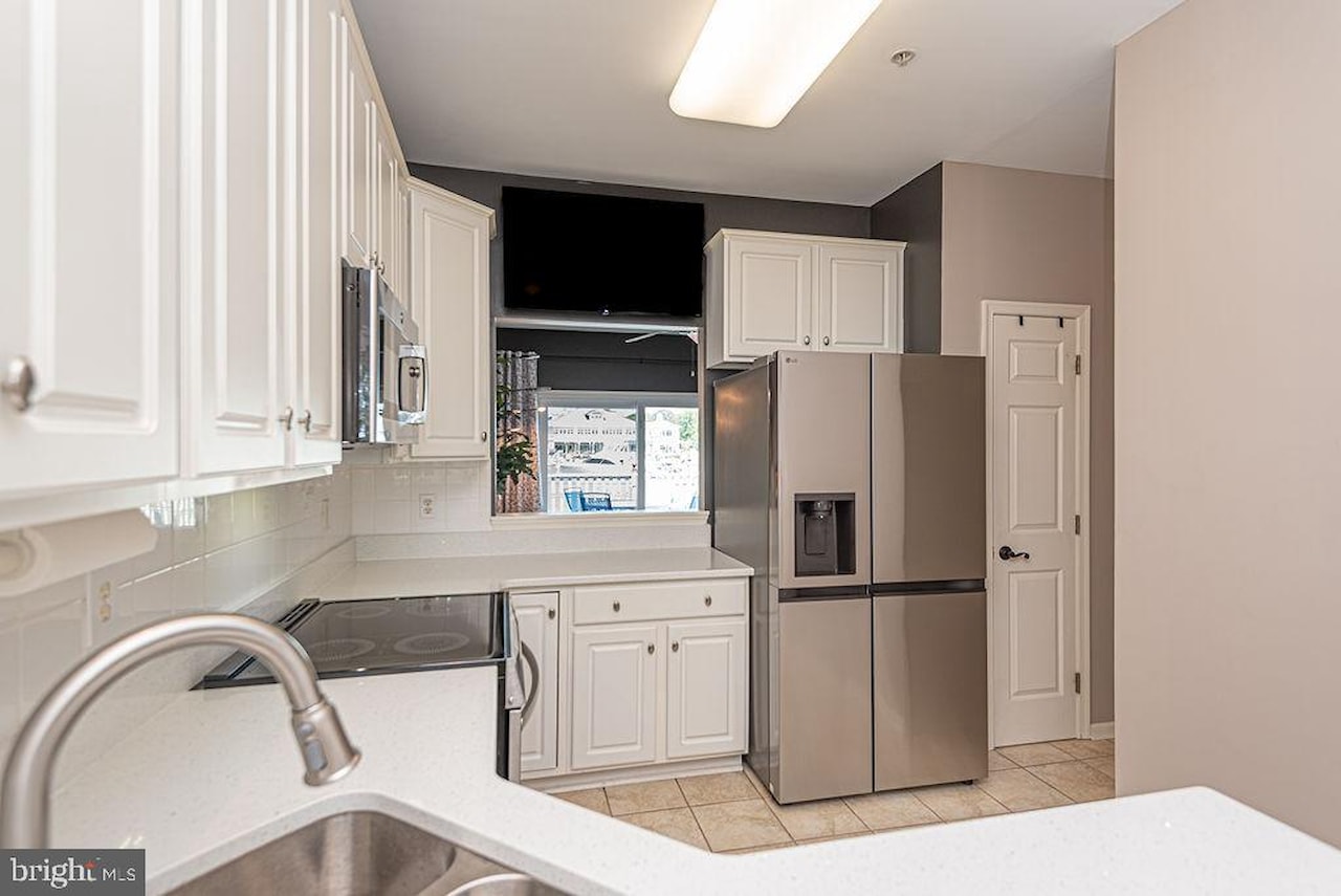 Marina Village Real Estate for Sale - 843 Yacht Club Dr in Ocean Pines Photo 18
