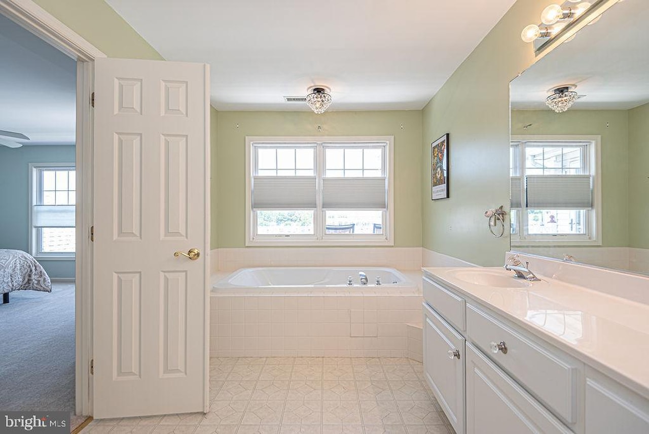 Marina Village Real Estate for Sale - 843 Yacht Club Dr in Ocean Pines Photo 62