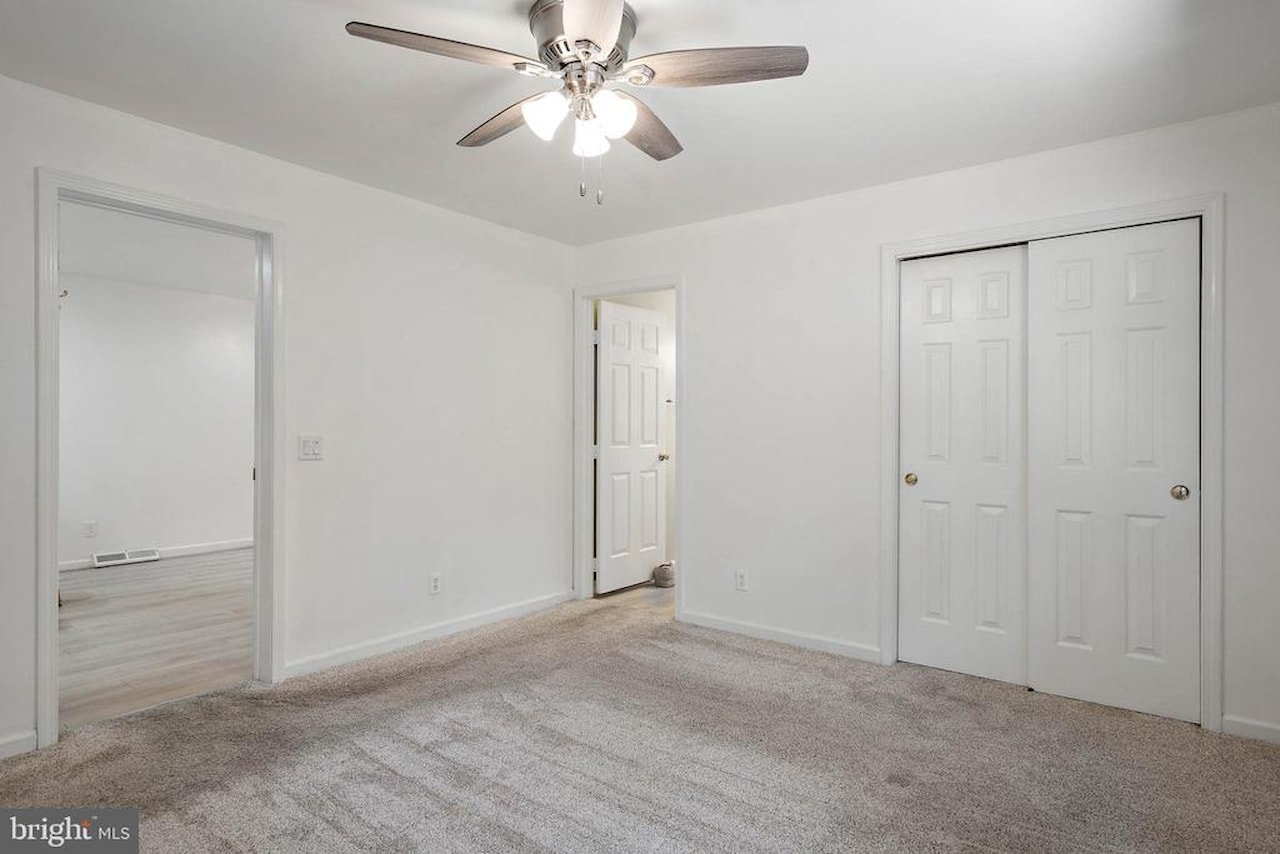  Real Estate for Sale - 15 Lord Guy Terrace in Ocean Pines Photo 23