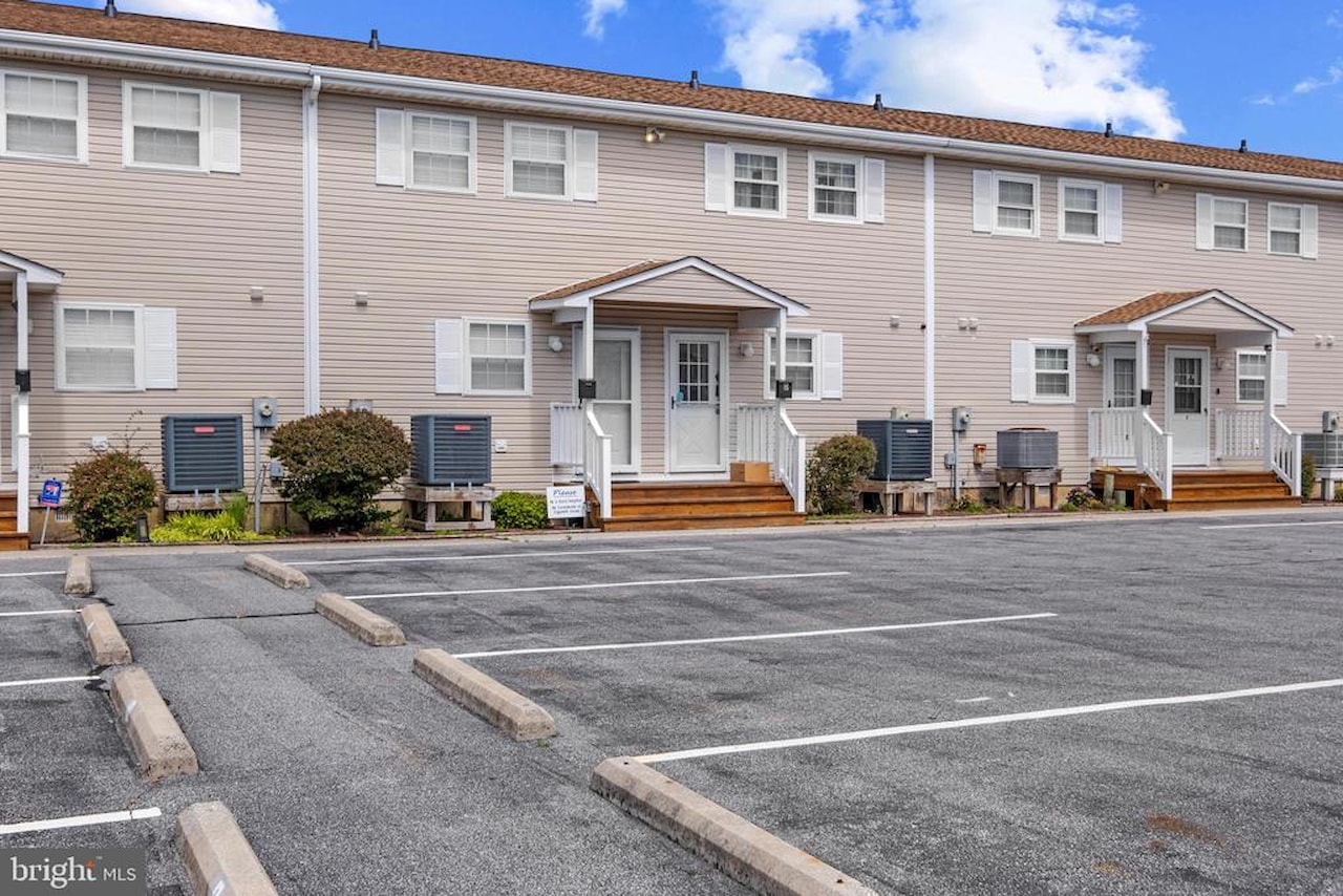 Decoy Real Estate for Sale - 2807-D Plover Dr #4 in Ocean City Photo 2