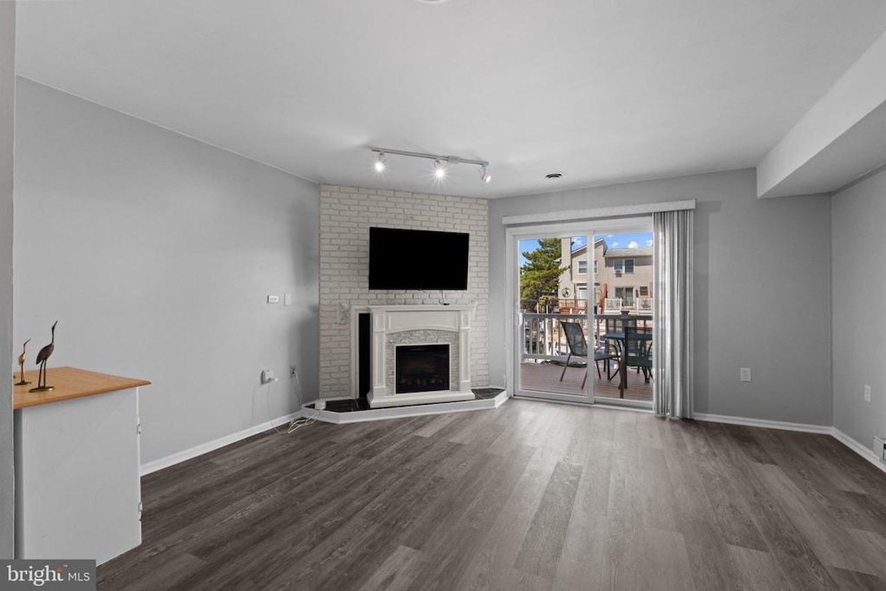 Decoy Real Estate for Sale - 2807-D Plover Dr #4 in Ocean City Photo 4