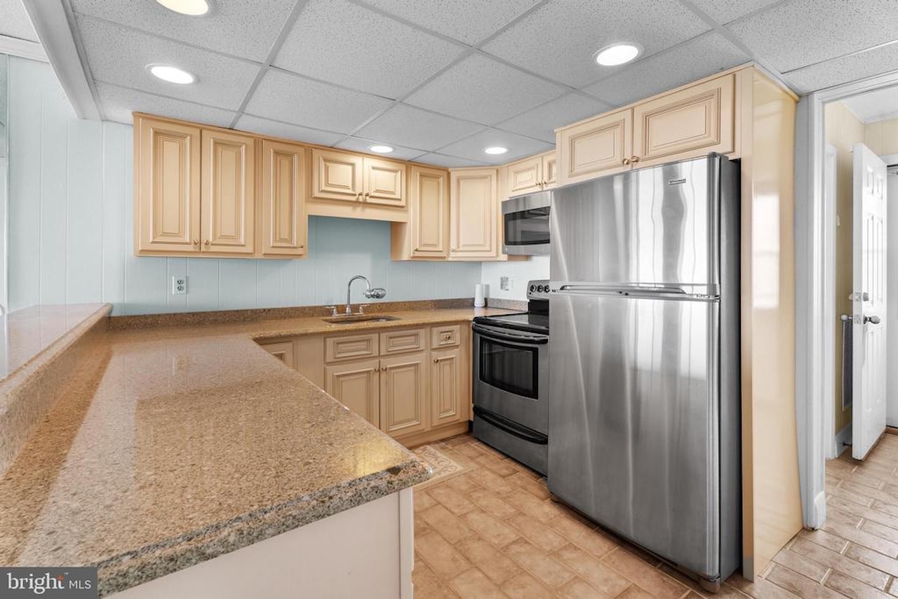 Boca Grande Real Estate for Sale - 5907 Atlantic Ave #205 in Ocean City Photo 22
