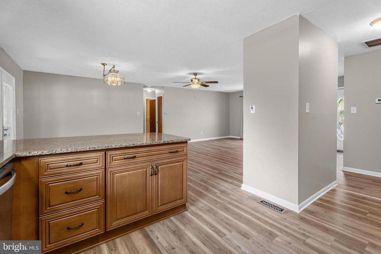  Real Estate for Sale - 779 Ocean Parkway in Ocean Pines Photo 11