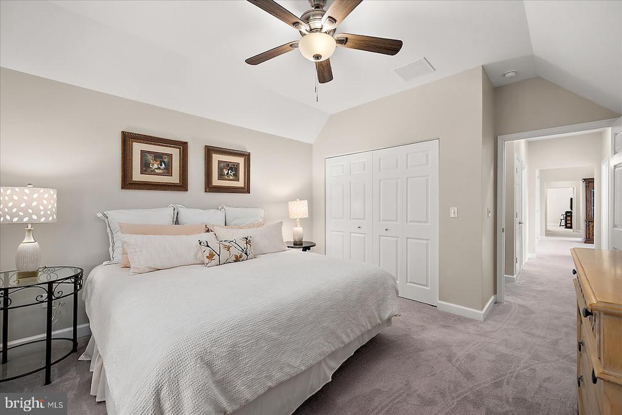  Real Estate for Sale - 11409 Maid At Arms Ln in Berlin Photo 38
