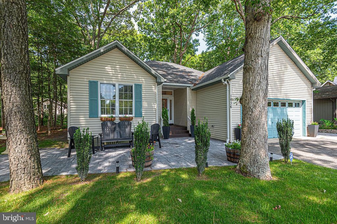  Real Estate for Sale - 1036 Ocean Parkway in Ocean Pines Photo 2