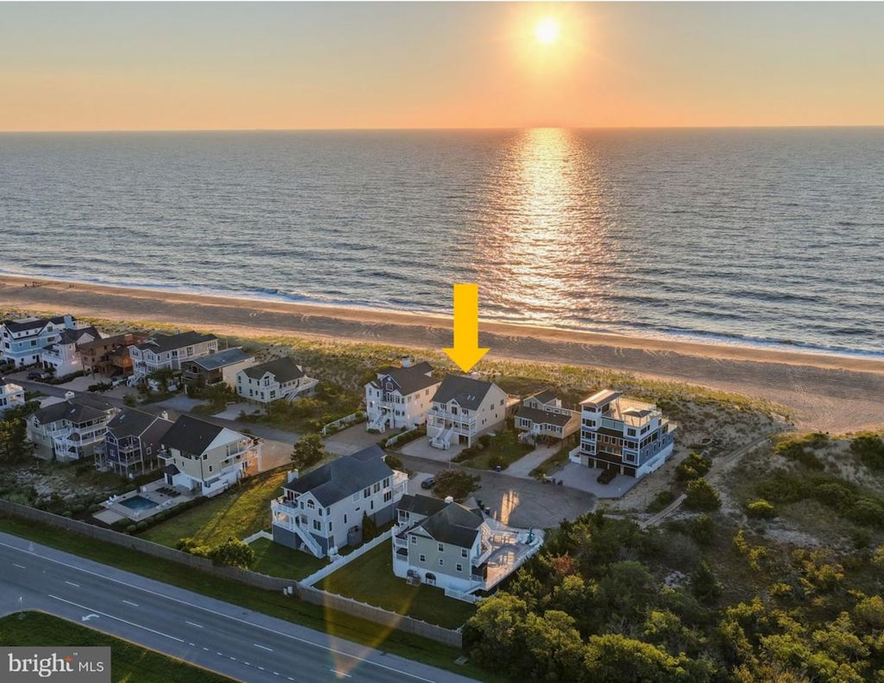 Real Estate for Sale - 37135 Ocean Park Ln in Fenwick Island Photo 8