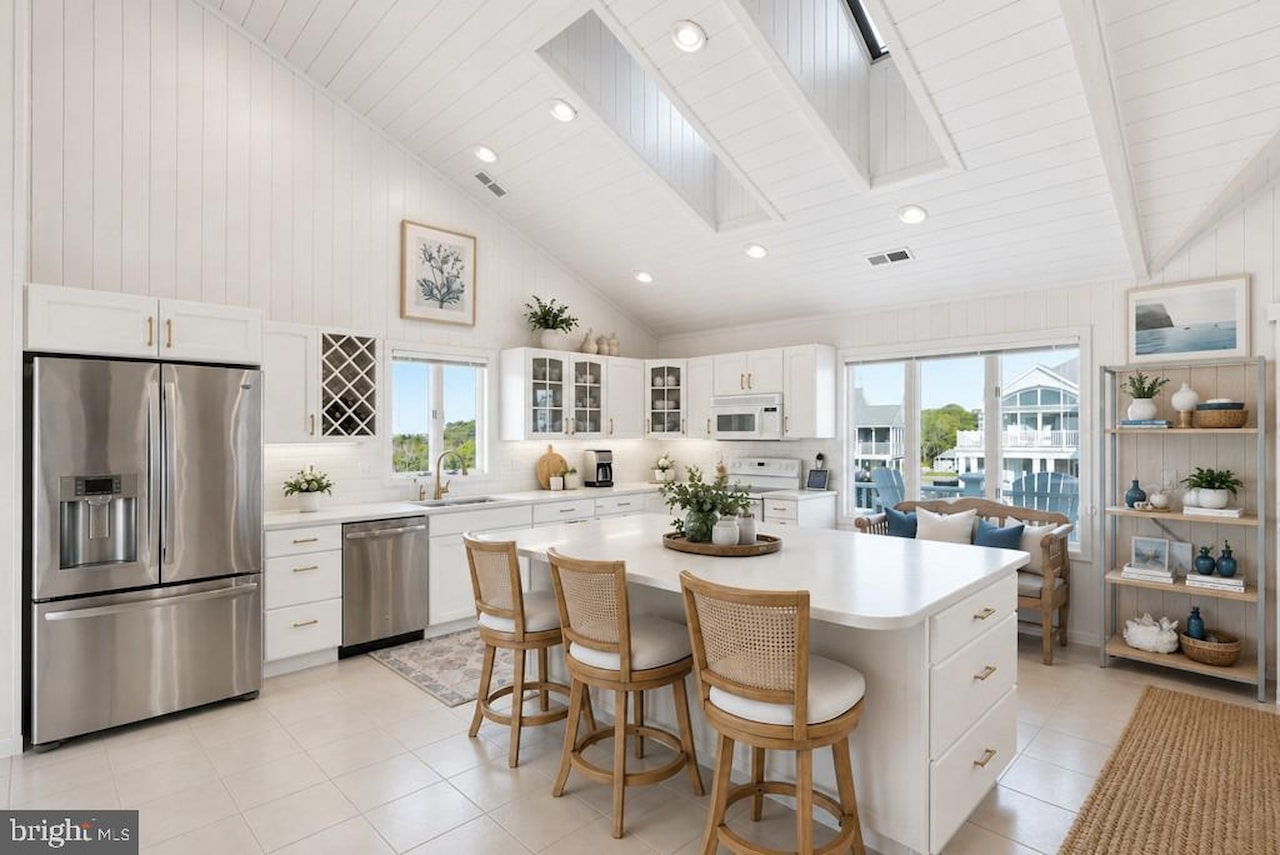  Real Estate for Sale - 37135 Ocean Park Ln in Fenwick Island Photo 10