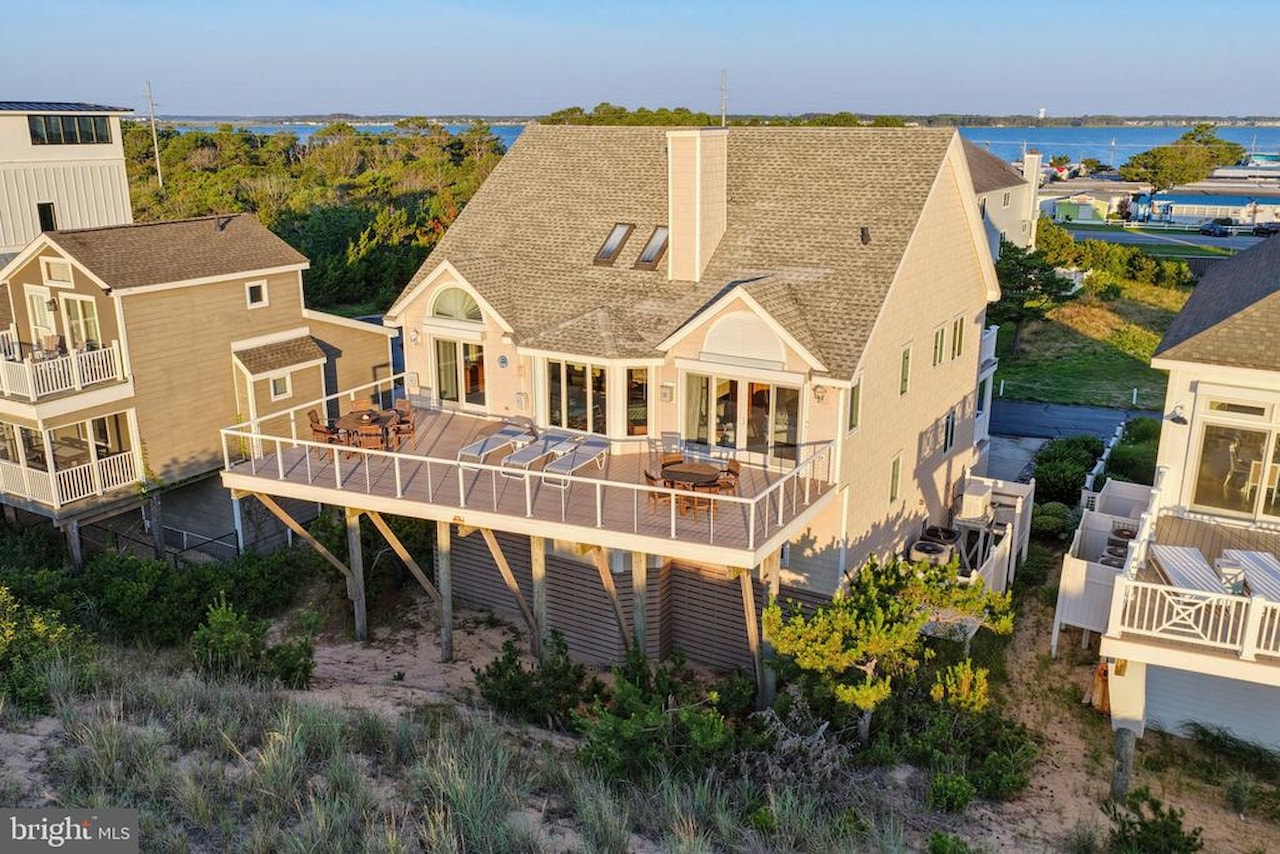  Real Estate for Sale - 37135 Ocean Park Ln in Fenwick Island Photo 9