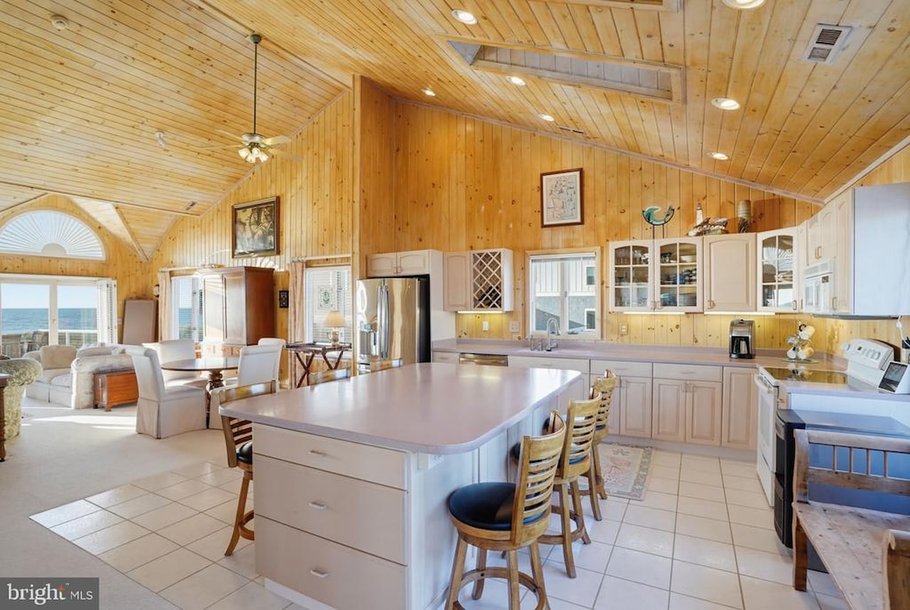  Real Estate for Sale - 37135 Ocean Park Ln in Fenwick Island Photo 20