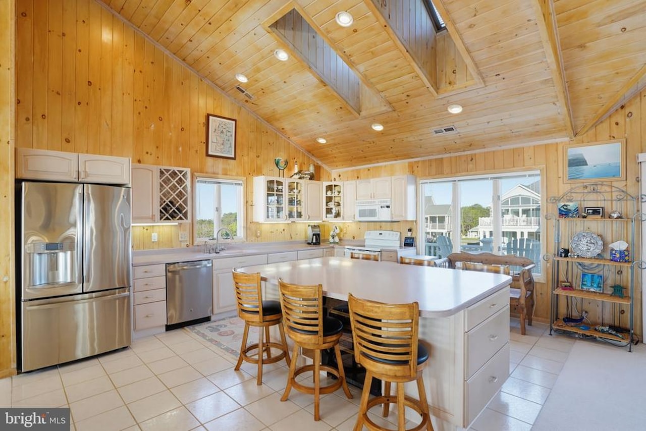  Real Estate for Sale - 37135 Ocean Park Ln in Fenwick Island Photo 21