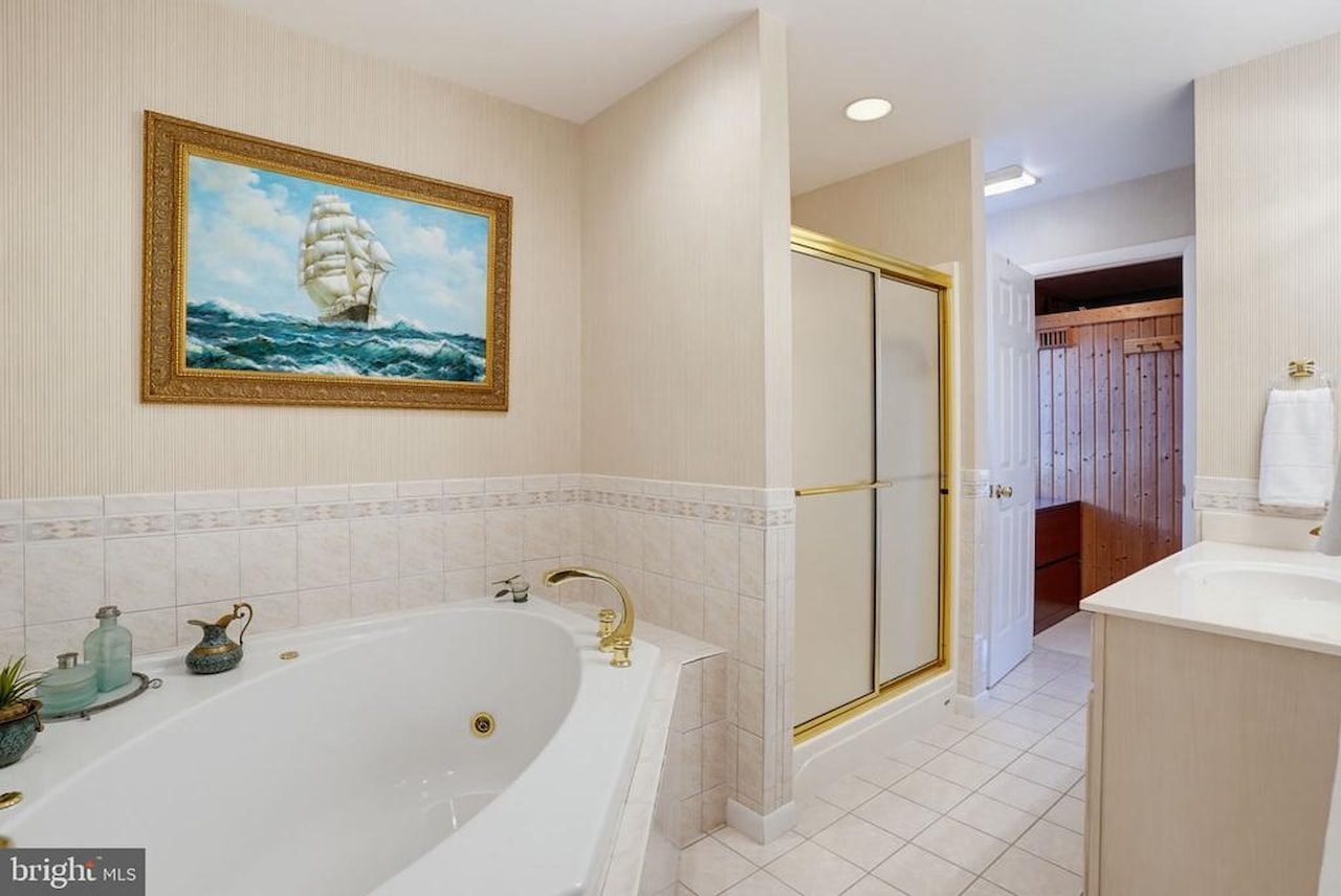  Real Estate for Sale - 37135 Ocean Park Ln in Fenwick Island Photo 52