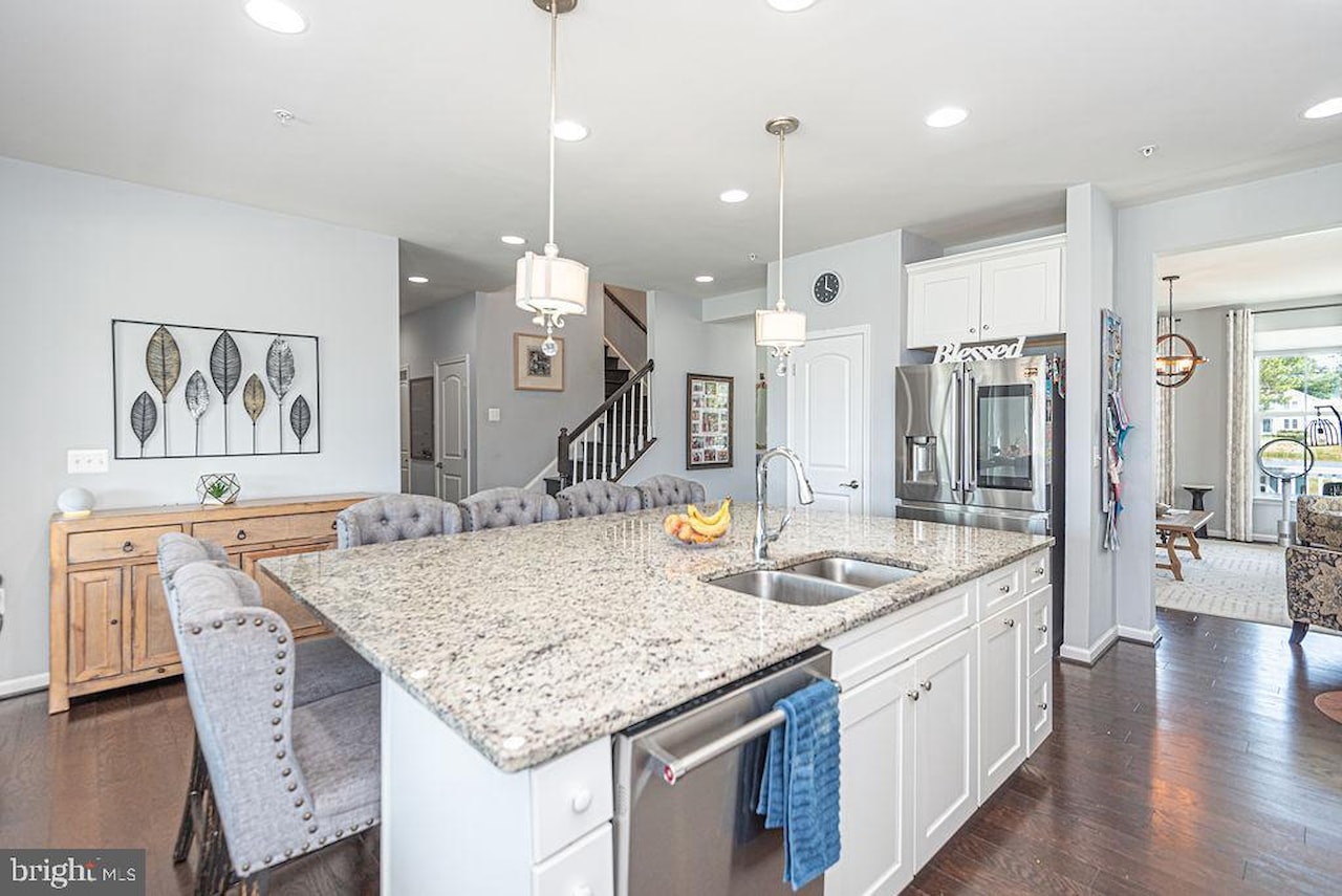  Real Estate for Sale - 10121 Fast Colors Ln in Berlin Photo 21