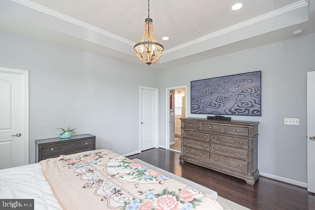  Real Estate for Sale - 10121 Fast Colors Ln in Berlin Photo 35